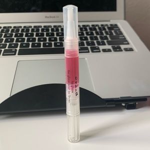 BRAND NEW Stila Lip Glaze shade: juneberry